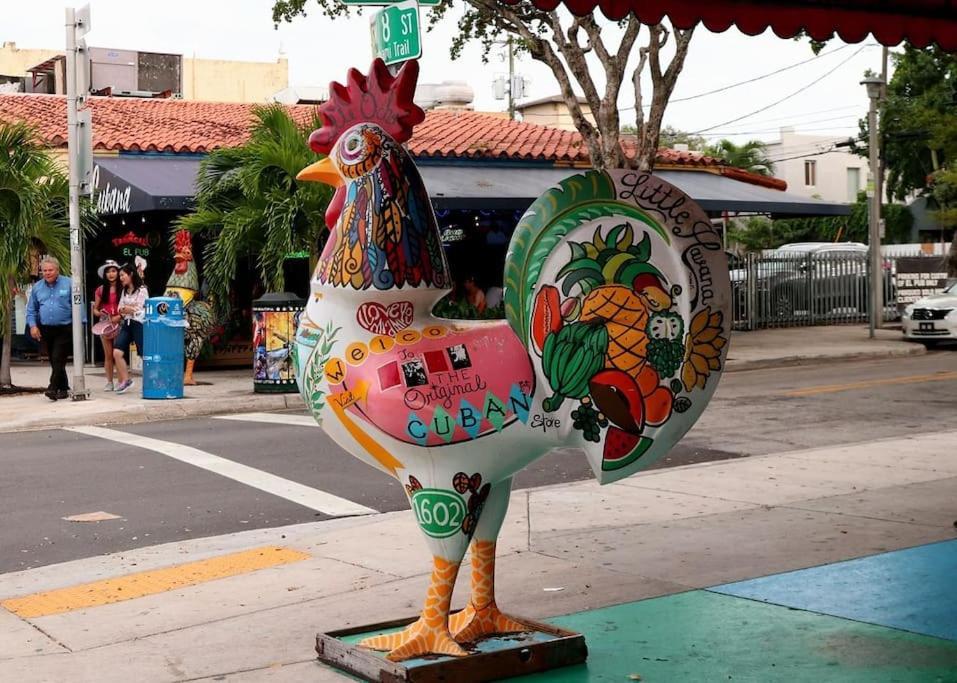 Amazing Experience In Calle Ocho Miami Extérieur photo